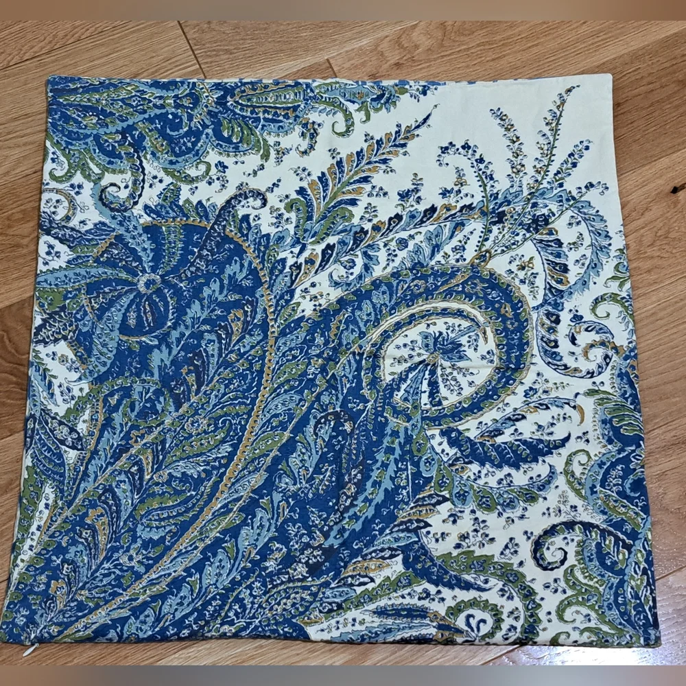 Pottery Barn Paisley Ikat Pillow Cover 24x23